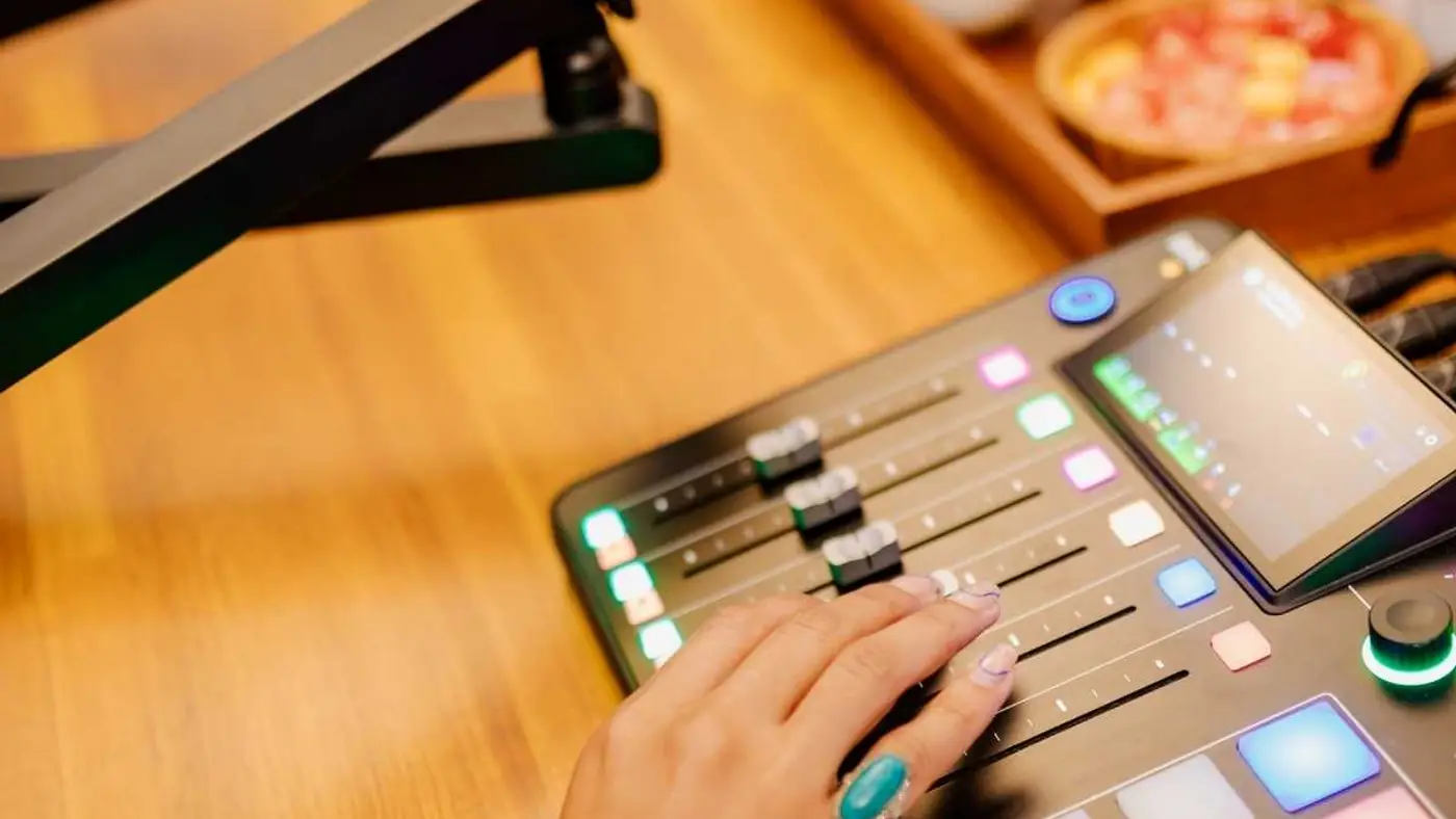A New Podcaster's Guide: From Gear to Getting Over the Fear — Podcast Studio San Antonio